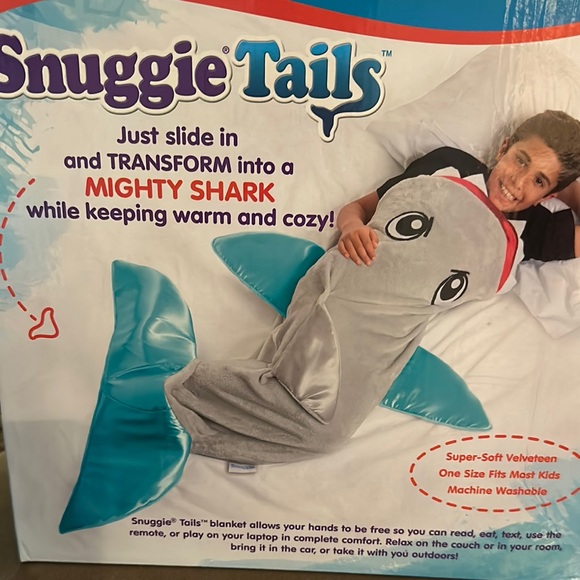 Gray Shark Snuggie Tails - Picture 4 of 5